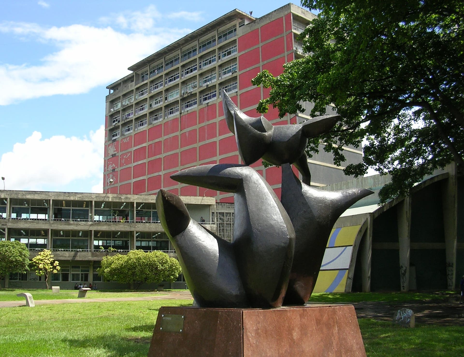 Universidad Central de Venezuela (UCV)